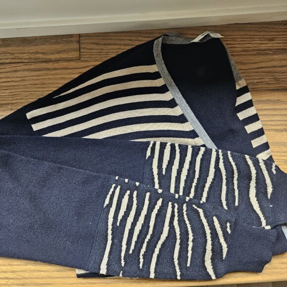 Max Mara Knit Deep V Striped Cardigan, Size 6 - Picture 3 of 6